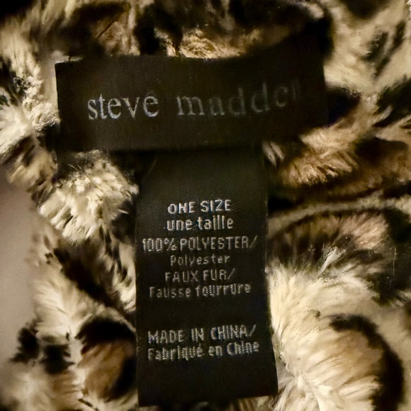 Steve Madden Leopard Print Faux Fur Infinity Scarf - Picture 4 of 8